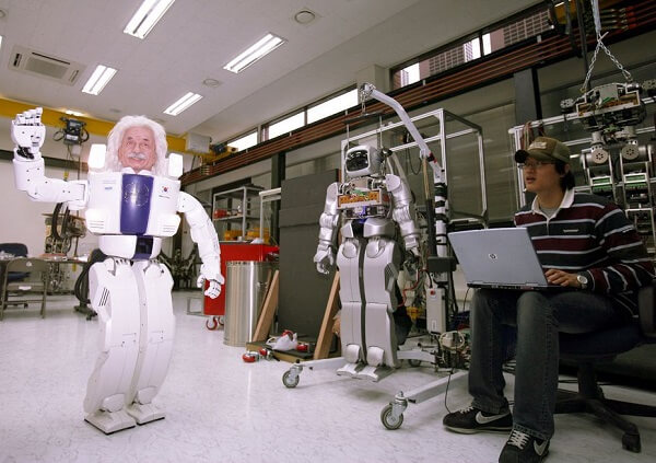 Albert Hubo - Robot nổi tiếng của trường KAIST Hàn Quốc