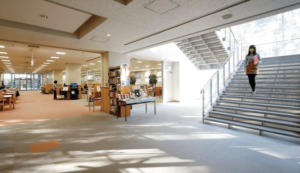 Thư viện trường với hơn 1,000,000 quyển sách