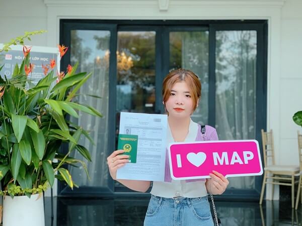 Ái Cơ nhận visa đến trường ĐHQG Hankyong cùng MAP