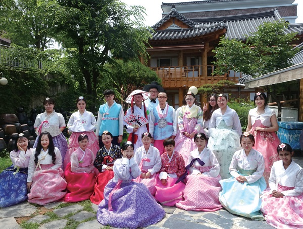 Giao lưu văn hóa Hàn Quốc tại ĐH Chungwoon