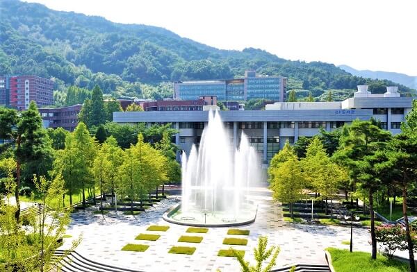 Khuôn viên Sunchon National University
