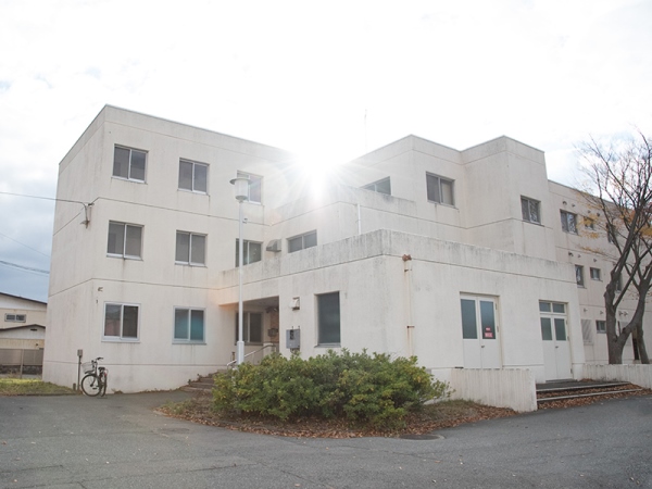 Một khu ký túc xá trường đại học Akita Nhật BảnMột khu ký túc xá trường đại học Akita Nhật Bản