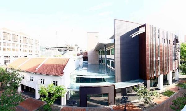 Raffles Design Institute là một trong 18 trường thuộc tập đoàn giáo dục tư nhân Raffles