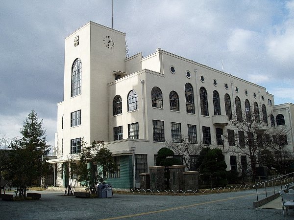 Sảnh đường Tanioka tại Osaka University of Commerce