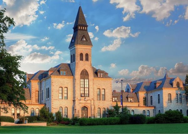 Đại học Bang Kansas là một trong những trường liên kết đào tạo hàng đầu thế giới