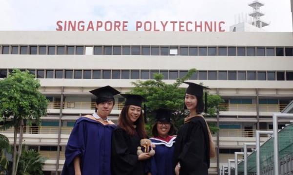Sinh viên sẽ có cơ hội tham gia nhận các học bổng Cao đẳng Bách khoa Singapore có giá trị
