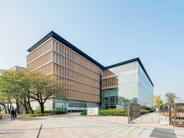 Dokkyo University với hơn 138 năm đào tạo
