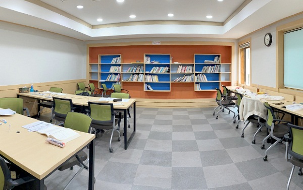 Phòng tự học khang trang dành cho sinh viên Trường Y Choonhae.