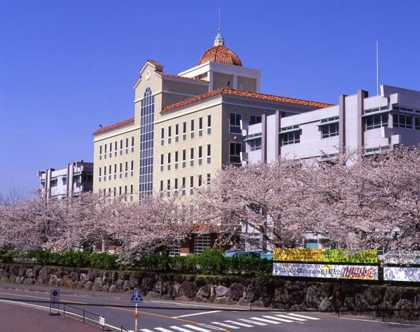 Nippon Bunri University với hơn 54 năm đào tạo