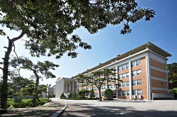 Osan University hoạt động hơn 43 năm