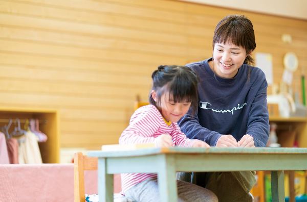 Giáo dục trẻ em là ngành học nổi bật tại Hokuriku Gakuin University