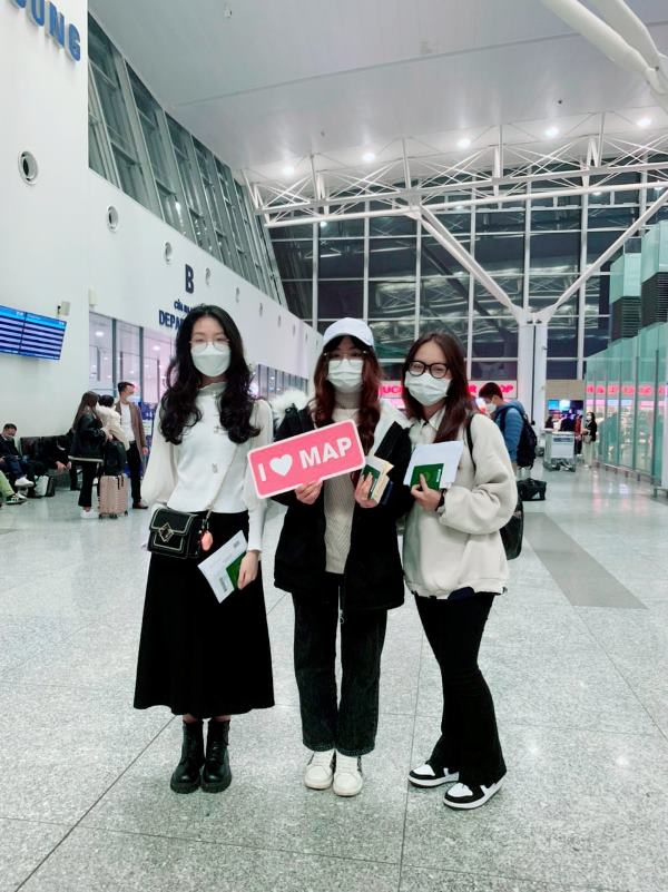 Các bạn Nguyễn Thị Hà, Nguyễn Thị Mai, Trần Thị Thu Hương đã có chuyến bay đến Đại học Quốc Gia Changwon