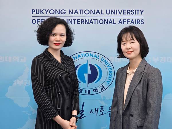 Tại ĐH Quốc gia Pukyong, MAP đã diện kiến Giám đốc Viện hợp tác quốc tế để tiếp tục cập nhật những thông tin tuyển sinh mới nhất dành cho sinh viên của mình!