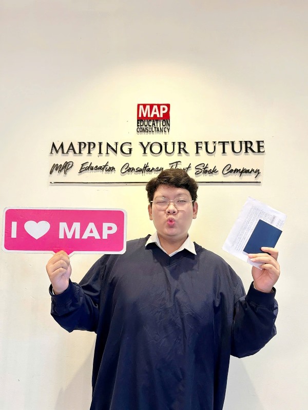 Đỗ Nguyễn Gia Phúc nhận visa đến CAU