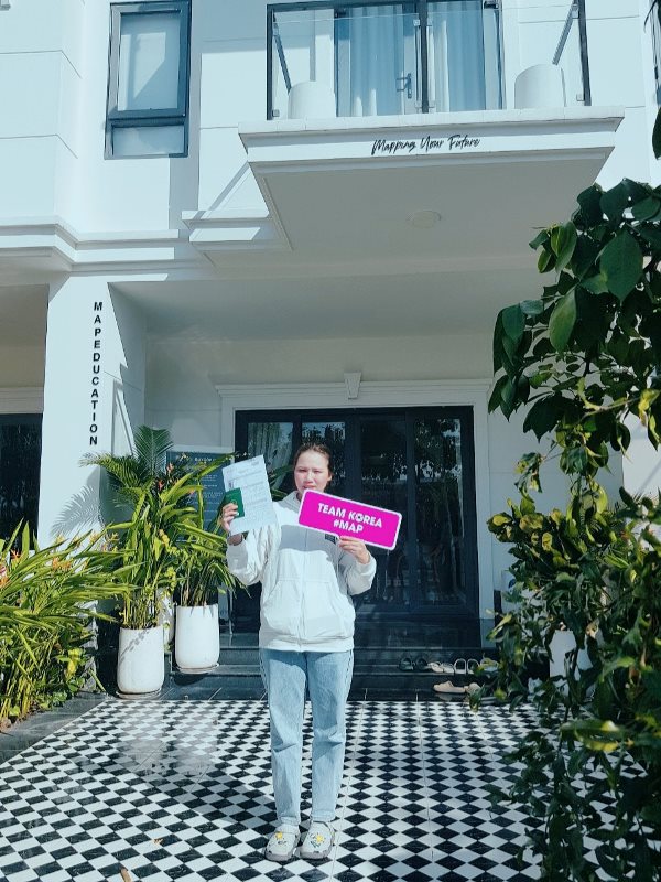 Dương Kim Tuyến nhận visa đến trường đại học Nữ sinh Gwangju