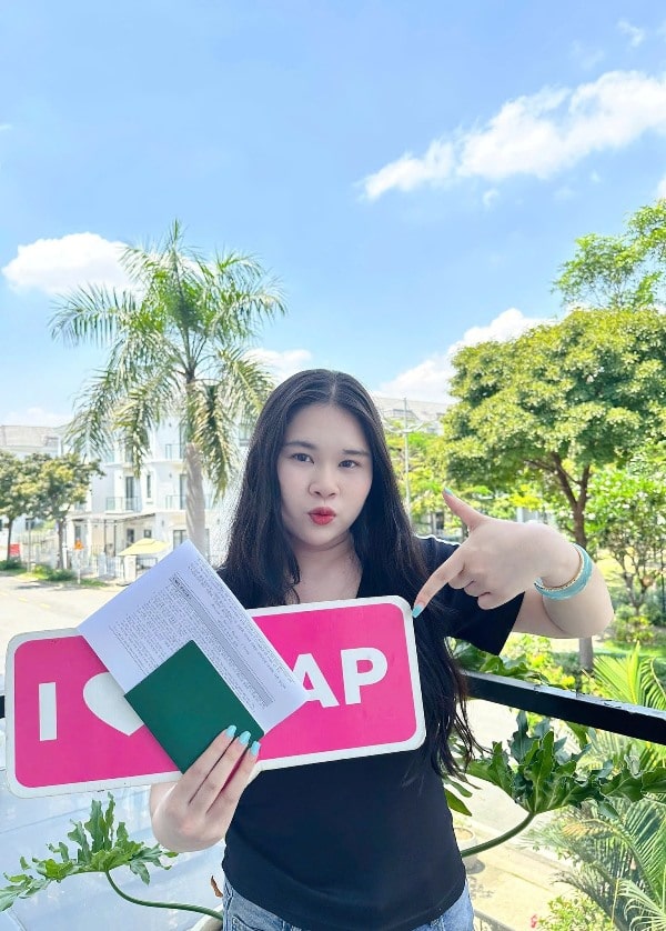 Đinh Nguyễn Tố Trinh đã vinh dự nhận visa D2-3 đến Đại học ChungAng cùng mức học bổng 70%