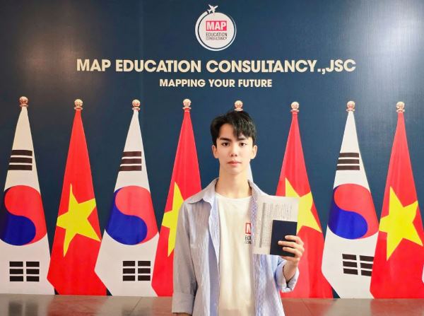 Cao Văn Tùng nhận visa đến đại học SeoulTechJPG