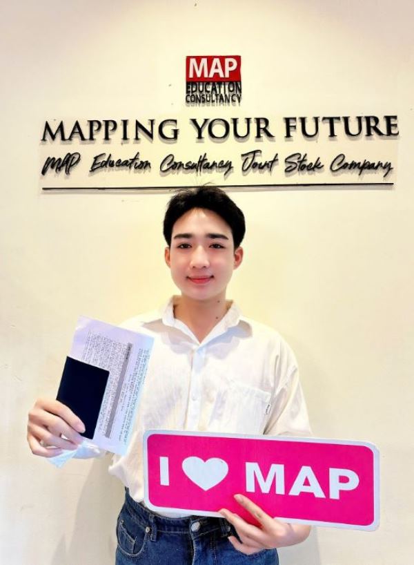 Đặng Chí Hào nhận visa đến SeoulTech