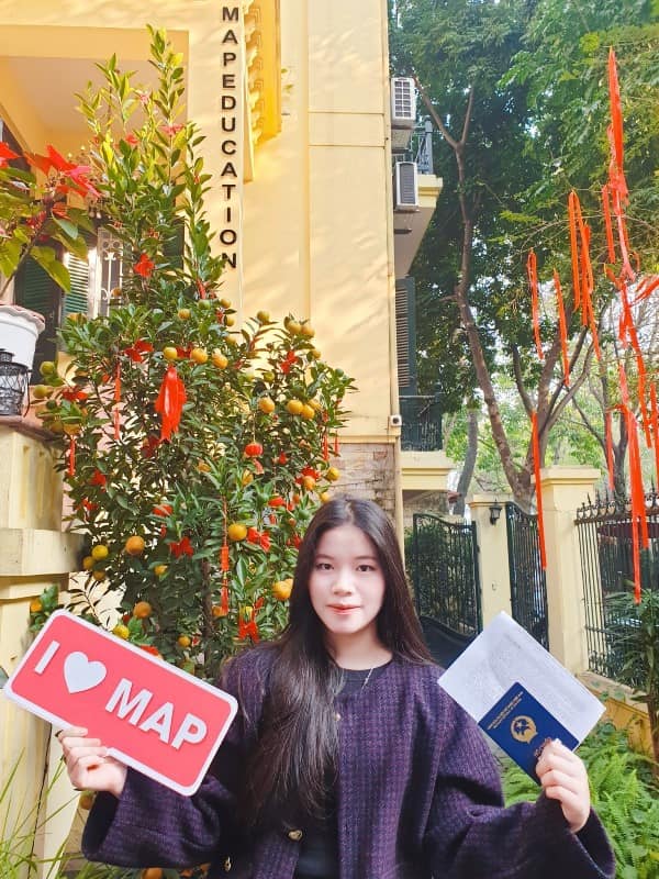 Minh Thư và tấm visa đến Đại học Quốc gia Kongju