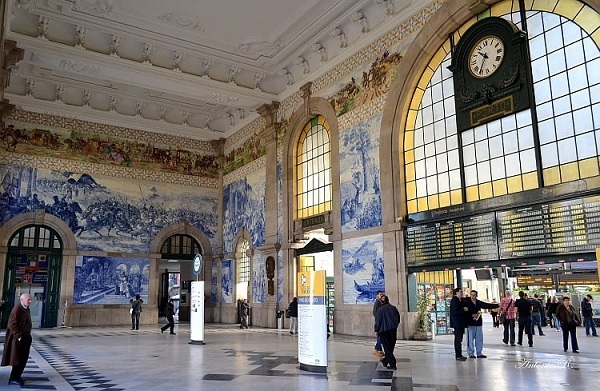 Nhà ga São Bento - Trạm đường sắt đẹp nhất Châu Âu.