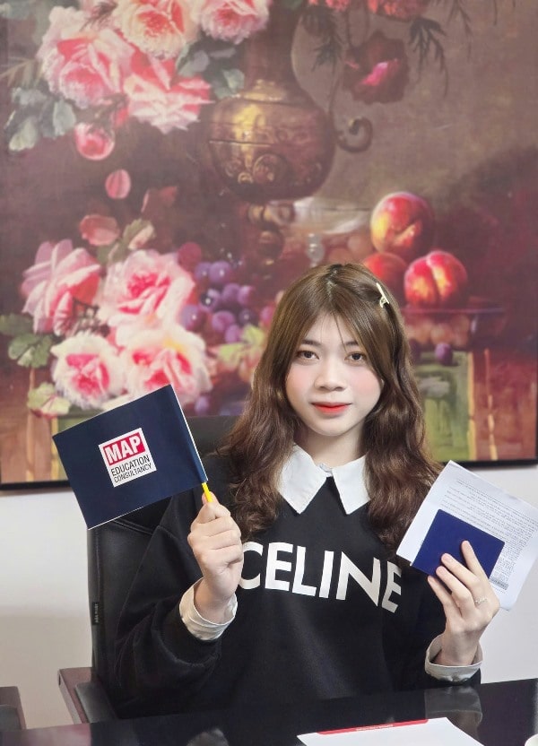 Ngô Thị Liễu nhận visa đến ĐH Nữ sinh Duksung