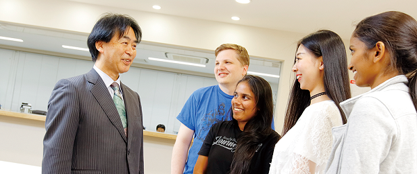 Đến với System Toyo Gaigo, du học sinh sẽ được đào tạo bởi những giảng viên dày dặn kinh nghiệm