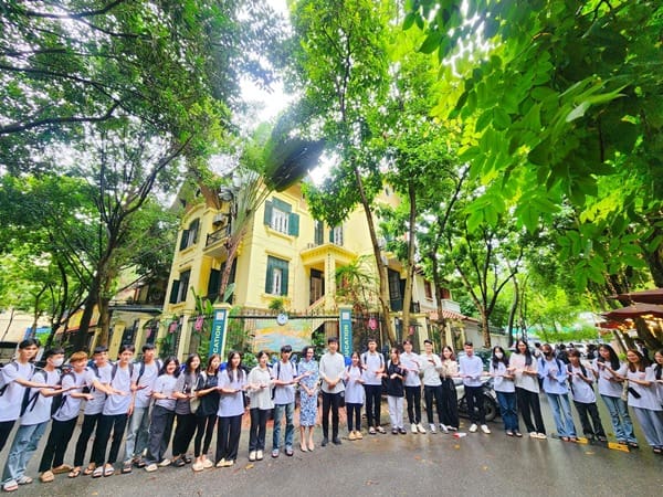 Các bạn sinh viên MAP đã diện kiến với Viện trưởng Đại học Thần học Seoul