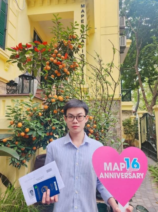 Đinh Trọng Quang và tấm visa đến đại học Daegu Haany