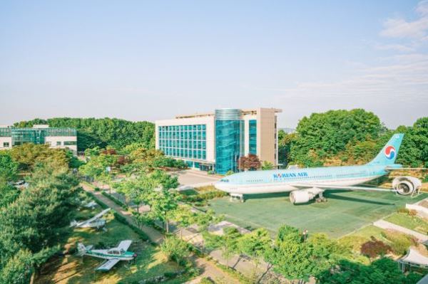 Toàn cảnh khuôn viên trường