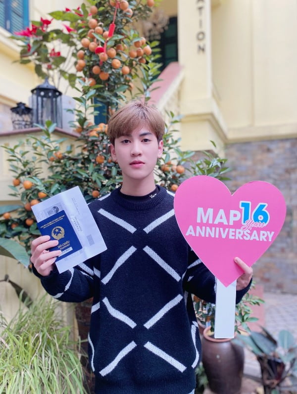 Triệu Hoàng Tùng nhận visa đến Kyungdong