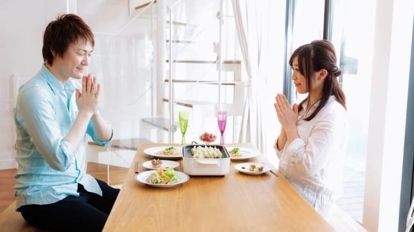 Tại Nhật Bản, sẽ rất thiếu tôn trọng nếu bạn không ăn hết thực phẩm trong bát của mình