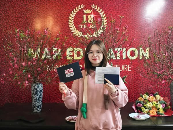 Nguyễn Thị Quỳnh Vân nhận visa đến Hongik. Chị của Quỳnh Vân - cựu sinh viên MAP hiện cũng đang học tập tại Hongik