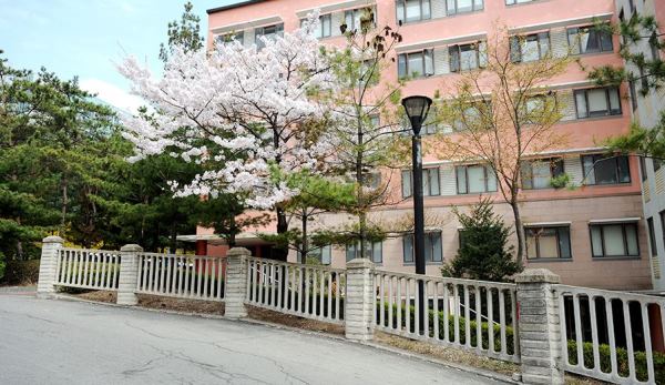Ký túc xá hệ đại học của Kookmin