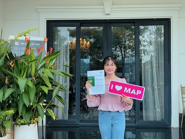 Nguyễn Thùy Trang cùng MAP nhận visa đến ĐHQG Chungbuk