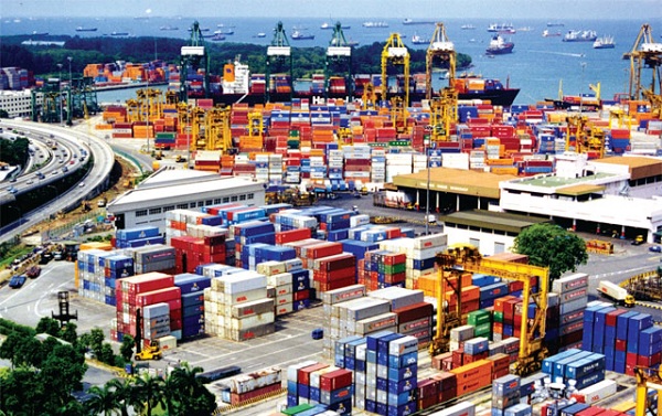 Du học ngành Logistics ở Singapore sinh viên sẽ được học cách kiểm soát luồng chuyển dịch của hàng hóa