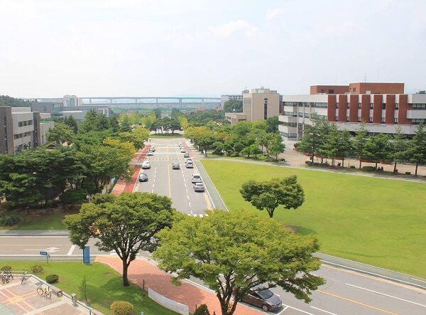 Một góc khuôn viên trường Giáo dục Quốc gia Hàn Quốc