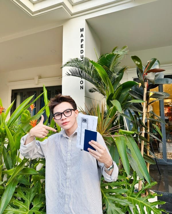 Trương Phúc Triệu trong ngày nhận visa đến đại học Kỹ thuật Gyeonggi