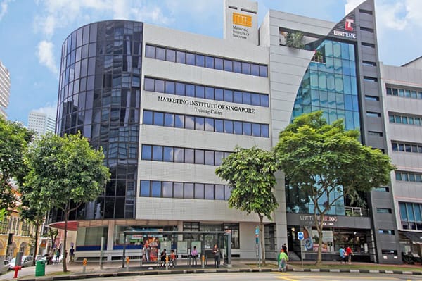 Marketing Institute of Singapore với hơn 47 năm đào tạo