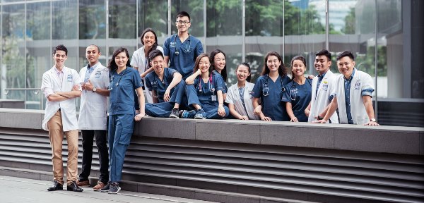 Sinh viên tại Yong Loo Lin School of Medicine