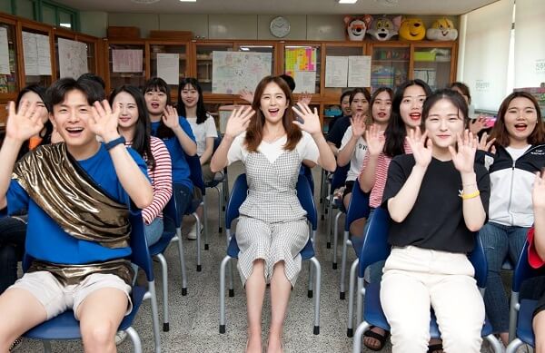 Hình ảnh rạng rỡ của sinh viên Khoa Giáo Dục Mầm Non Trường Y Jinju.