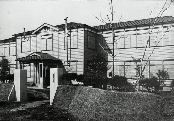 Musashino Academia Musicae những năm đầu thành lập