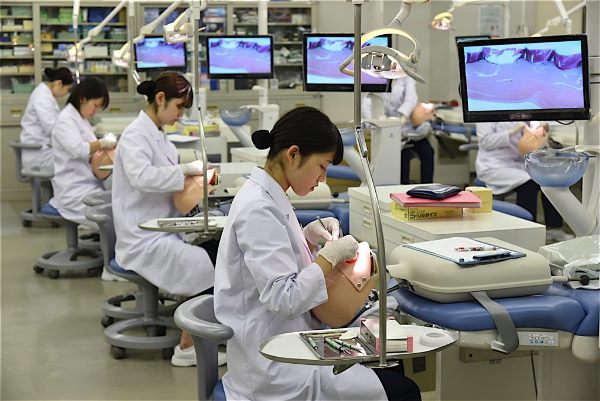Nippon Dental University với hơn 114 năm đào tạo nha khoa