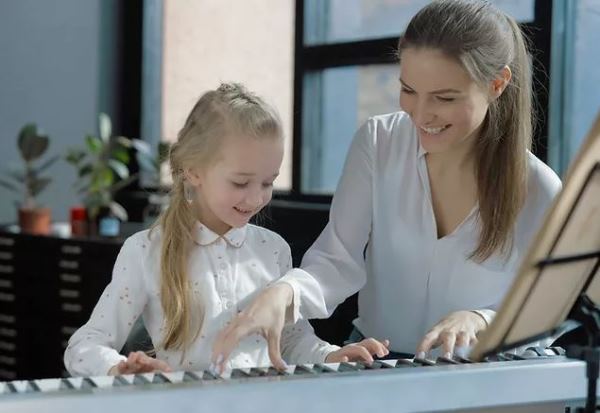 Seimpi Academy chuyên về giáo dục âm nhạc cho trẻ em