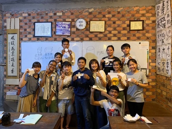 Sinh viên đại học Sư phạm Fukuoka thực tập tại Campuchia