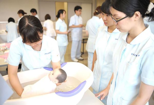 Điều dưỡng là ngành nổi bật tại Miyazaki Prefectural Nursing University