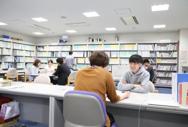 Sinh viên được hướng dẫn tận tình tại đại học Hokuyo