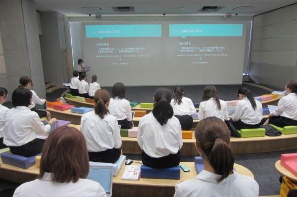 Chương trình học tập tích cực tại đại học Nữ sinh Yasuda